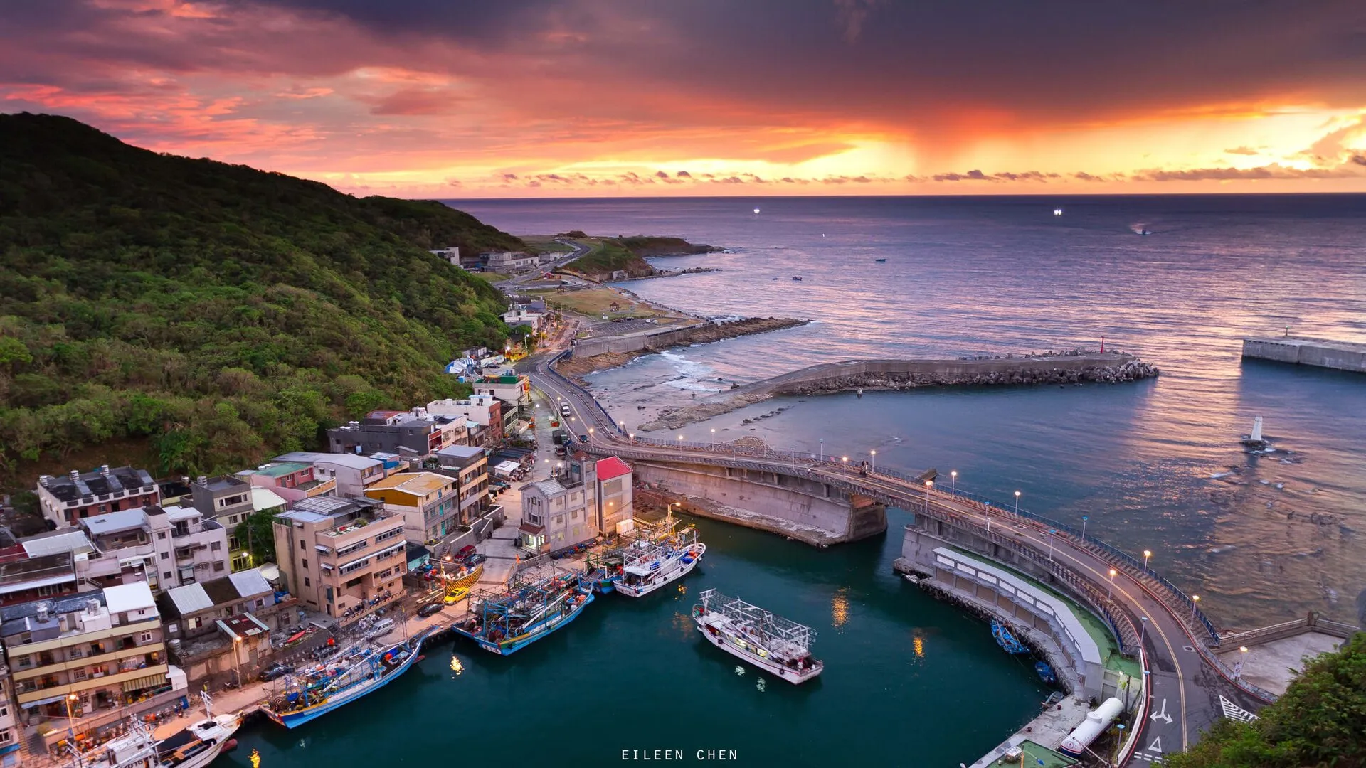望海巷灣黃昏港景